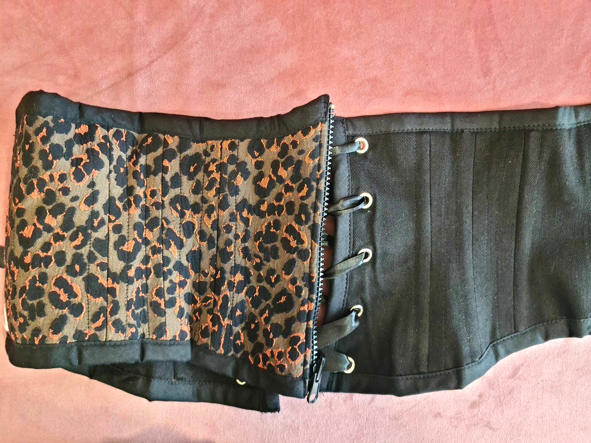 Serre-taille léopard – Image 2